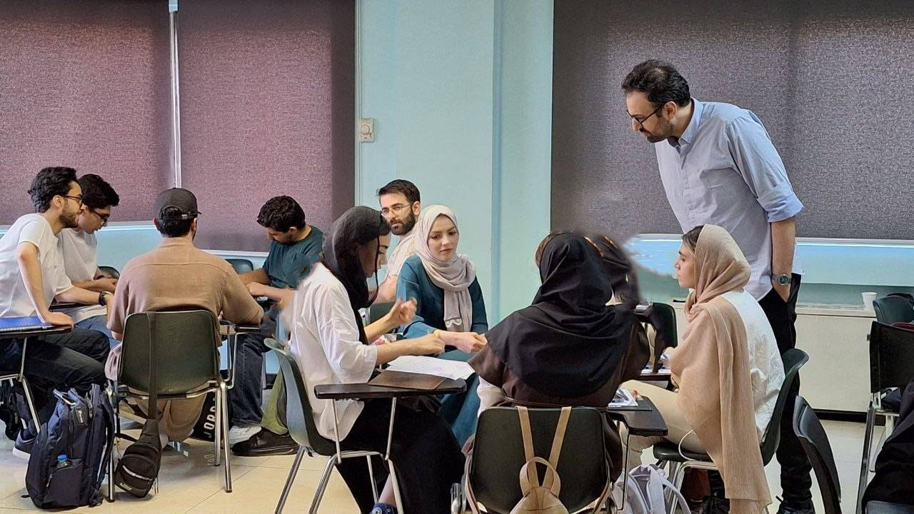پنجمین جلسه از هفتمین دوره جامع طراحی و ساخت طلا و جواهرات
