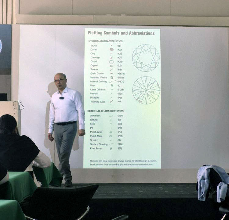 پنجمین جلسه از هفتمین دوره جامع طراحی و ساخت طلا و جواهرات