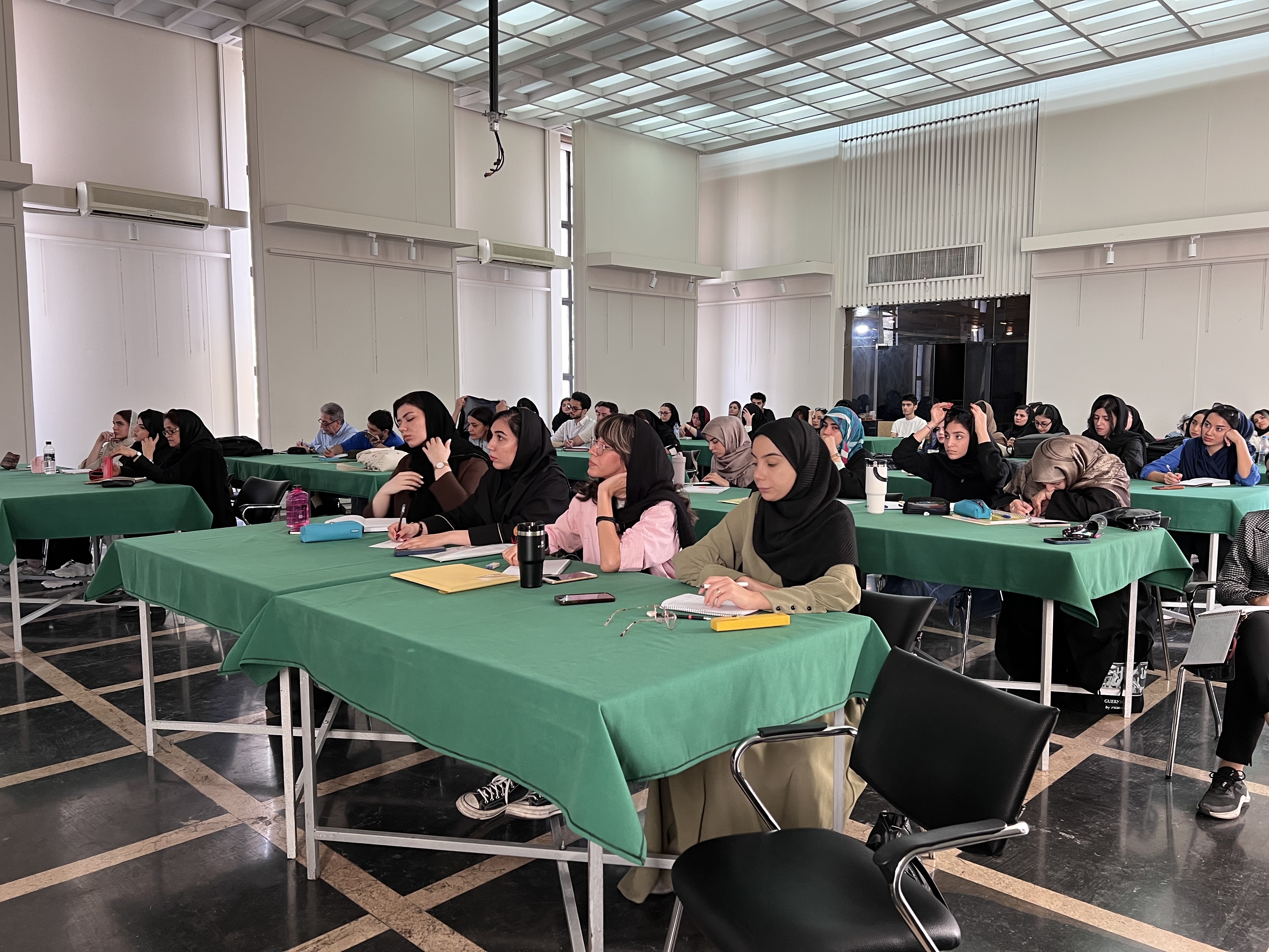 دومین روز از هفتمین دوره جامع طراحی طلا و جواهرات 