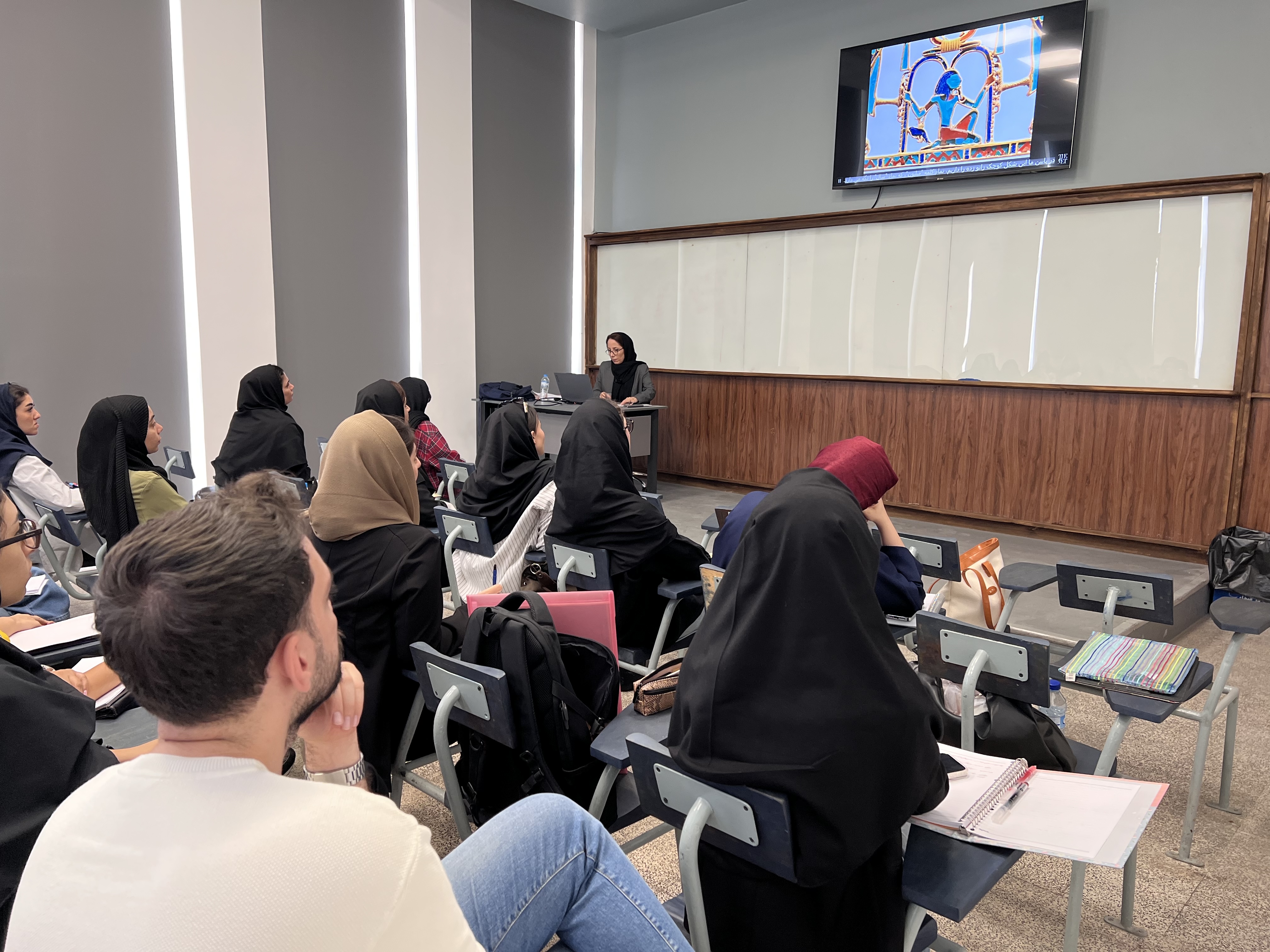 دومین روز از هفتمین دوره جامع طراحی طلا و جواهرات 